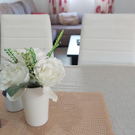 Apartamento Sevilla Autentica Dos Hermanas Exteriör bild